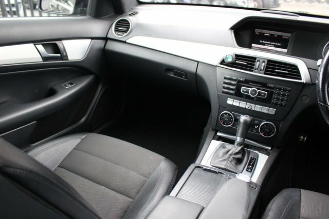 Mercedes-Benz C Class 2.1 C200 Cdi Blueefficiency Executive Se 135 Bh Black #23