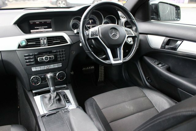 Mercedes-Benz C Class 2.1 C200 Cdi Blueefficiency Executive Se 135 Bh Black #22