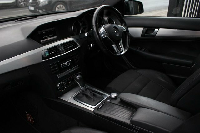Mercedes-Benz C Class 2.1 C200 Cdi Blueefficiency Executive Se 135 Bh Black #30