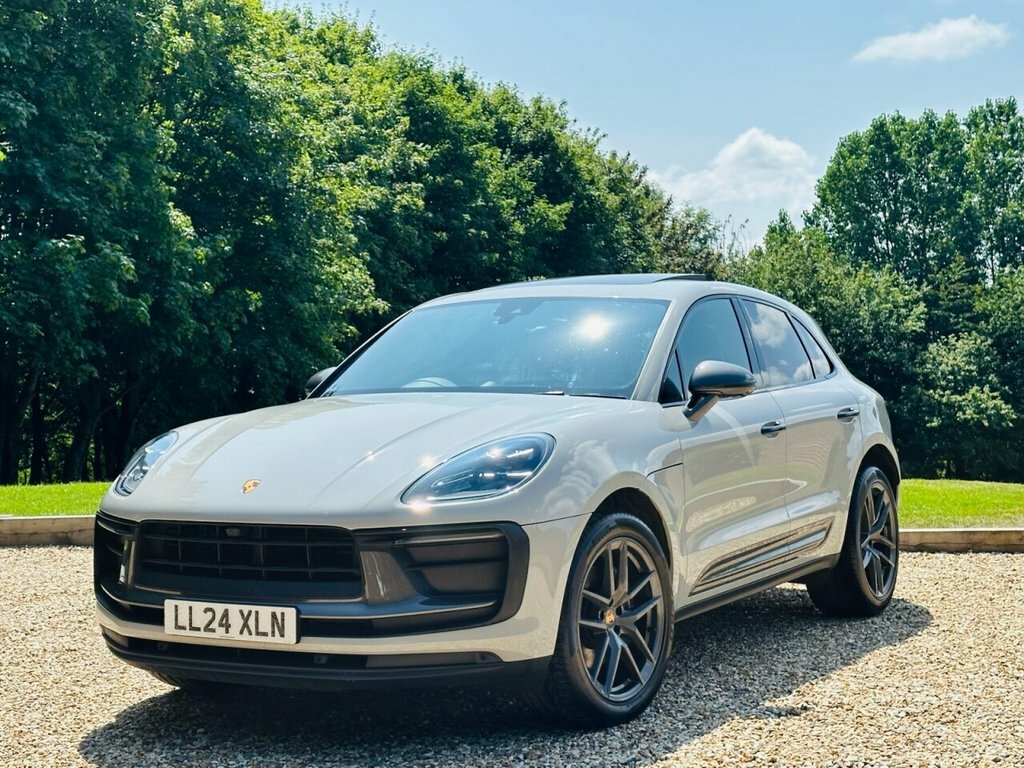 Porsche Macan 2L T Grey