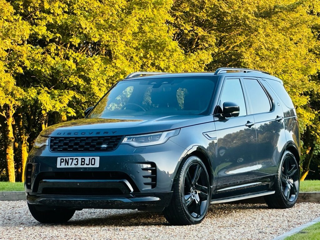 Land Rover Discovery 3L Dynamic Hse Blue