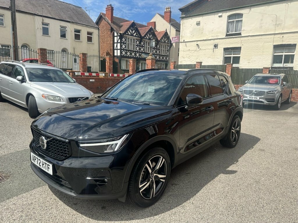 Volvo XC40 2L Plus Dark AP72HTF Black #2
