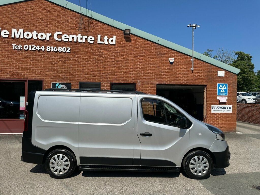 Renault Trafic Mpv Silver #6
