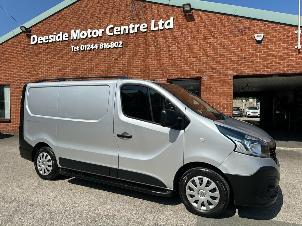 Renault Trafic Mpv Silver