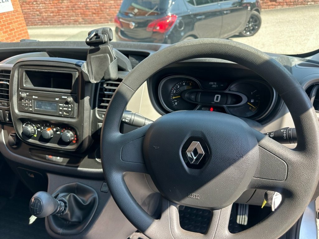 Renault Trafic 1.6 Dci 27 Business Swb Standard Roof Euro 5 White #19