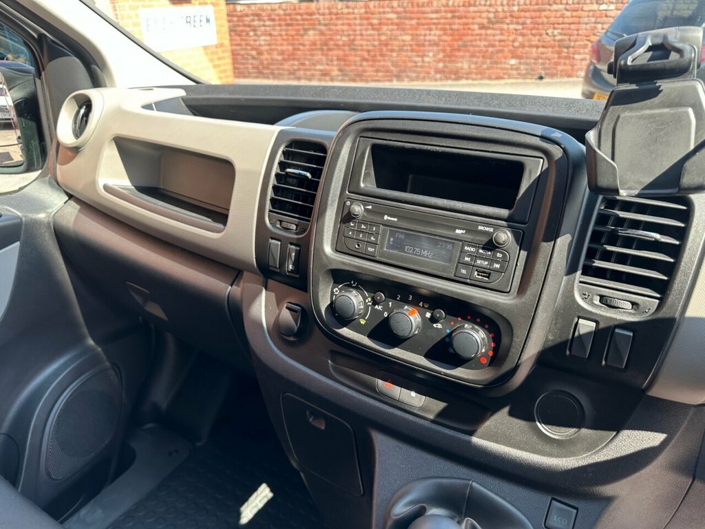 Renault Trafic 1.6 Dci 27 Business Swb Standard Roof Euro 5 White #21