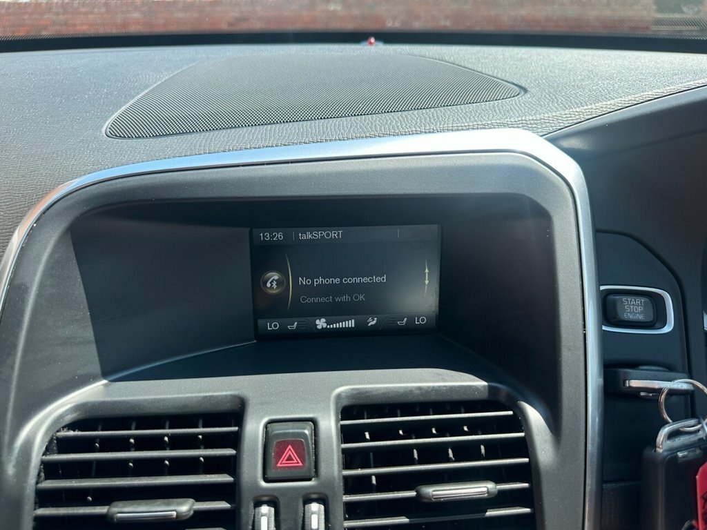 Volvo XC60 2.4 D4 Se Lux Awd Black 1 Owner Full Black #11