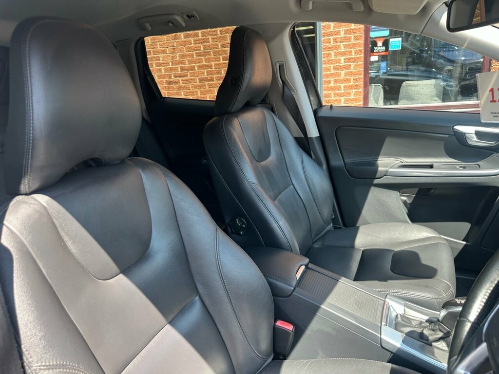 Volvo XC60 2.4 D4 Se Lux Awd Black 1 Owner Full Black #15