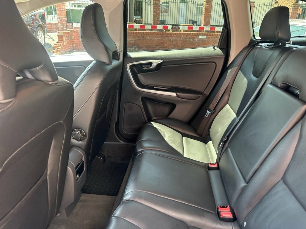 Volvo XC60 2.4 D4 Se Lux Awd Black 1 Owner Full Black #23