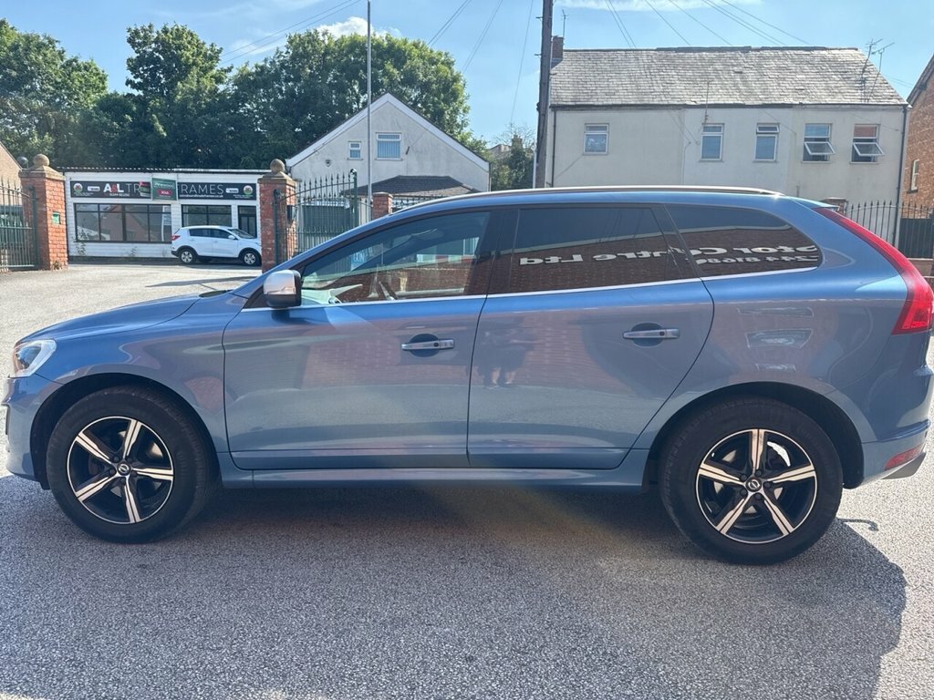 Volvo XC60 2.4L R-design Lux Nav Blue #4