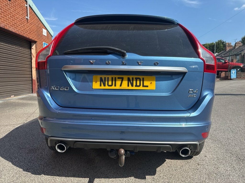 Volvo XC60 2.4L R-design Lux Nav Blue #5