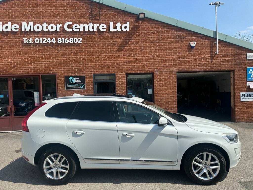 Volvo XC60 2.4L Se Lux Nav White #5