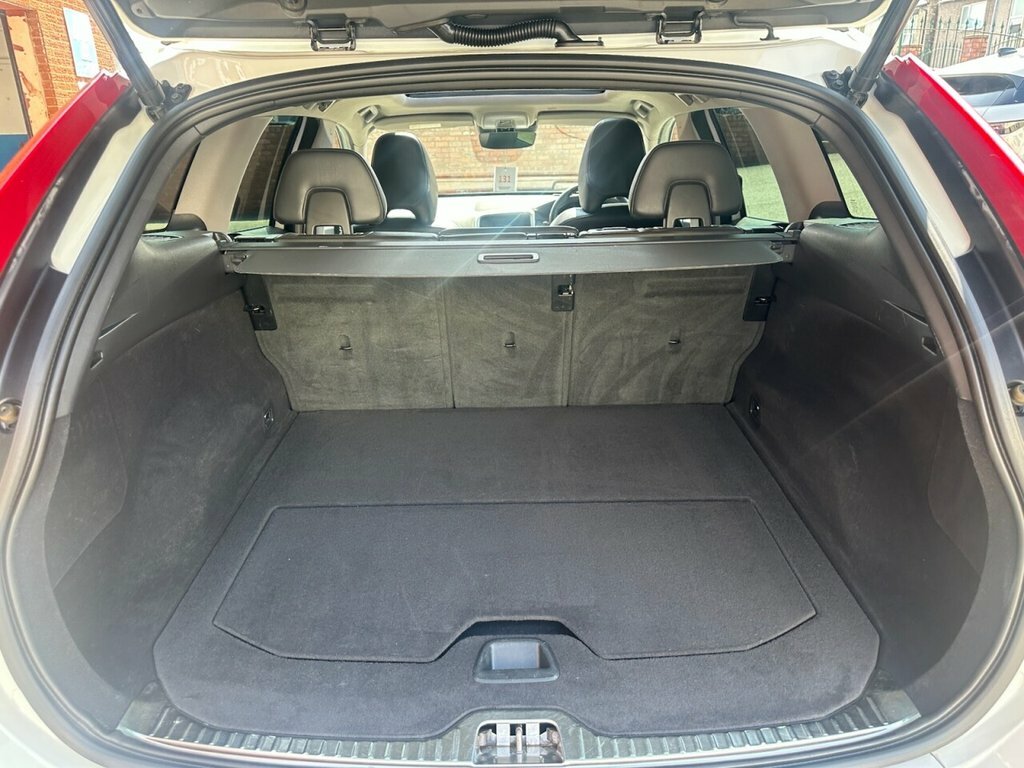 Volvo XC60 D4 Se Nav Black #16