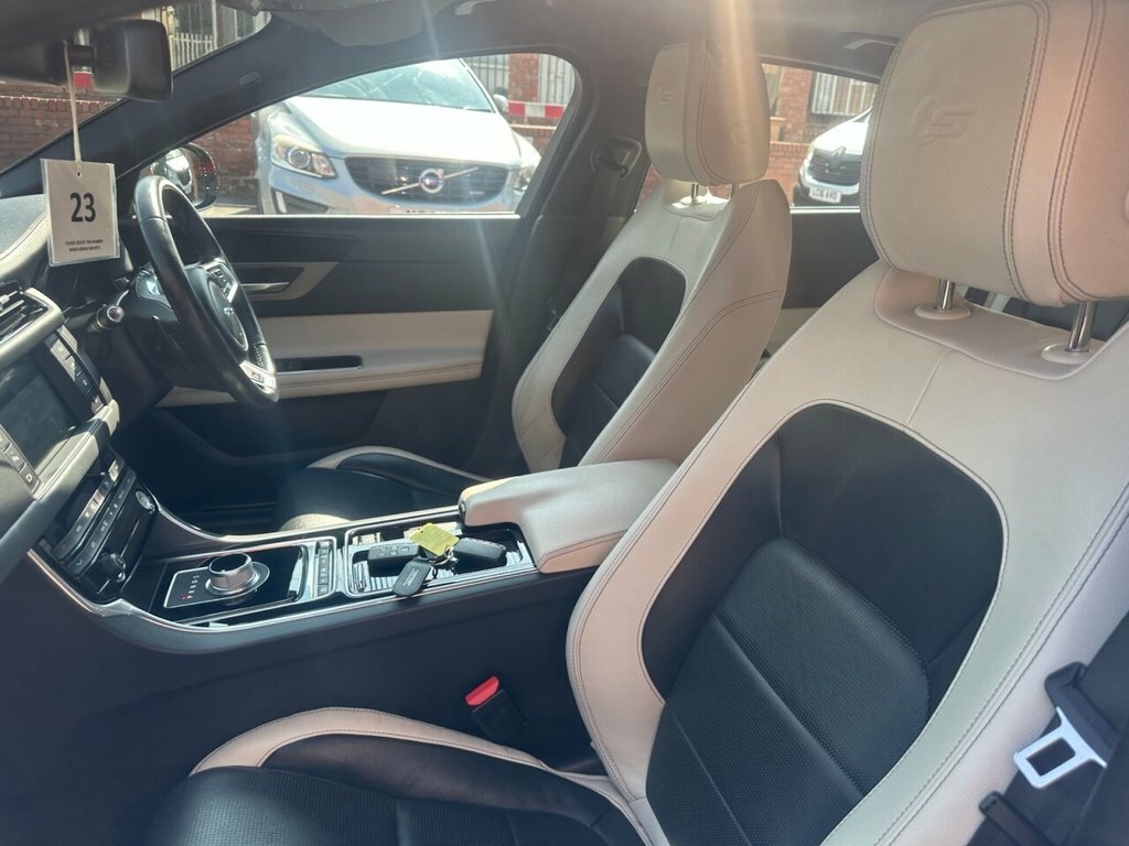 Jaguar XF 3L S Red #4