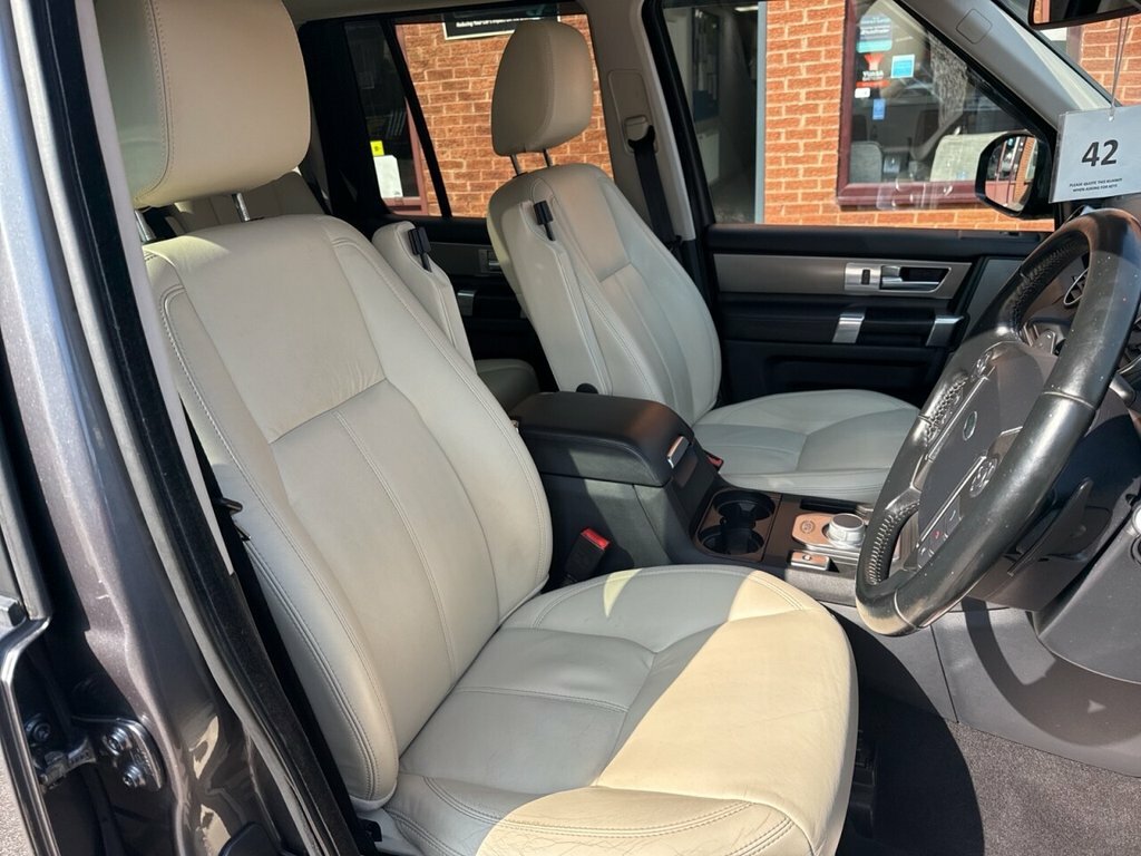 Land Rover Discovery 4 3L Hse Grey #2