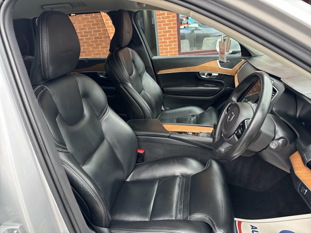 Volvo XC90 2L Inscription Silver #2