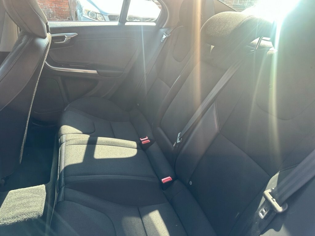 Volvo S60 Saloon White #20
