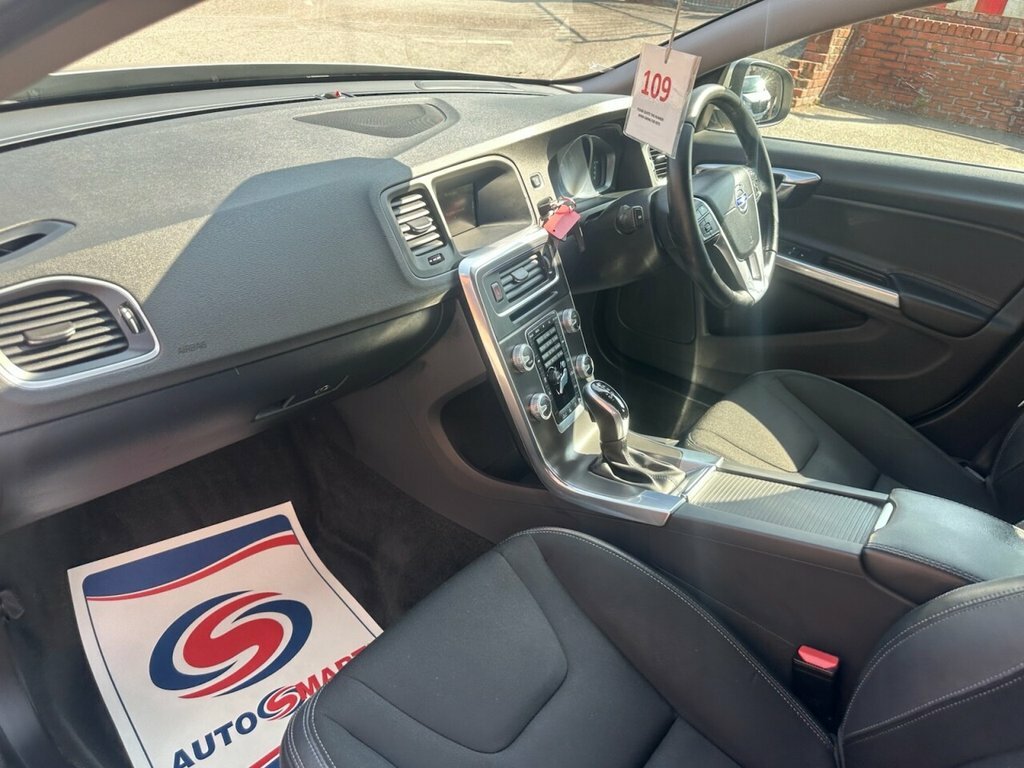 Volvo S60 Saloon White #14