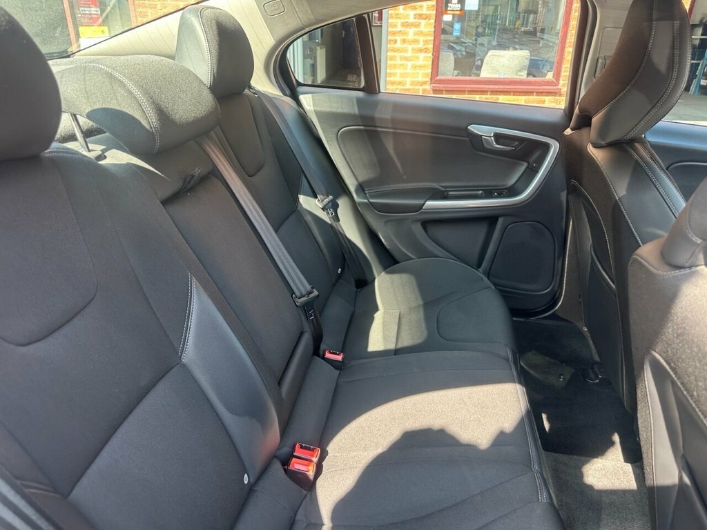 Volvo S60 1.5L Se Gold #6