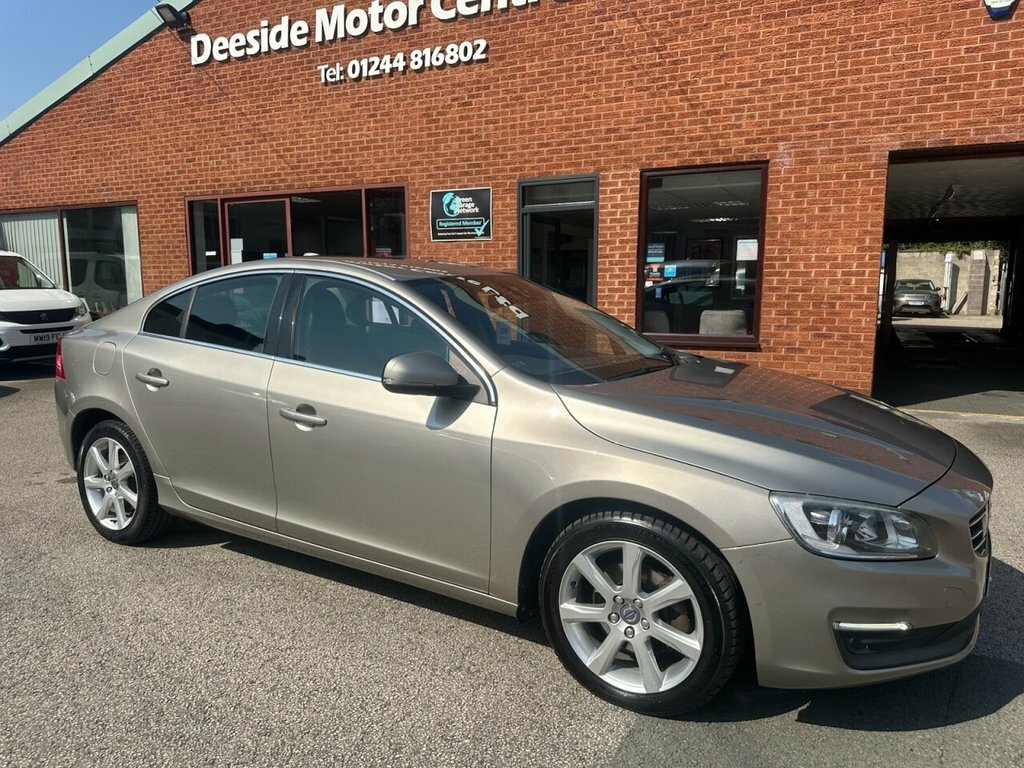 Volvo S60 Saloon White #33