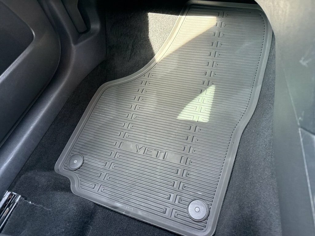 Skoda Yeti Diesel Silver #35