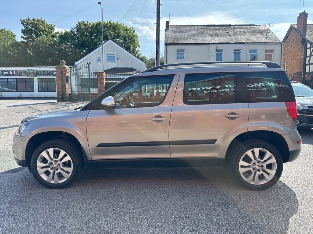 Skoda Yeti 2L Se L Beige #3