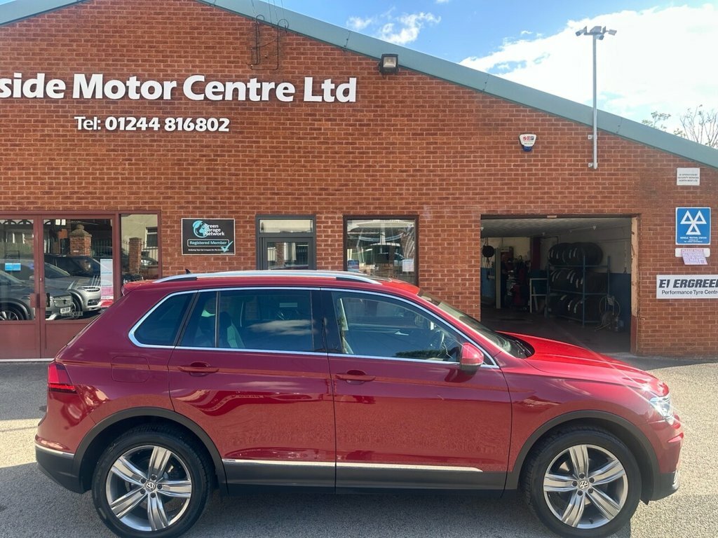 Volkswagen Tiguan 2L Sel Red #3