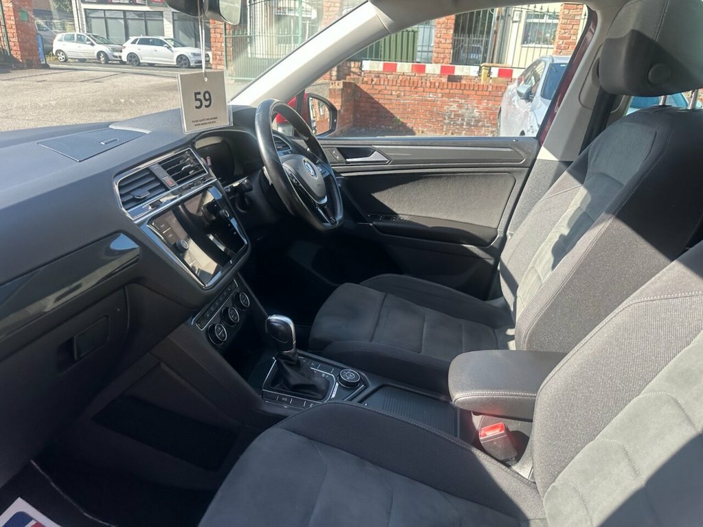 Volkswagen Tiguan 2L Sel Red #5