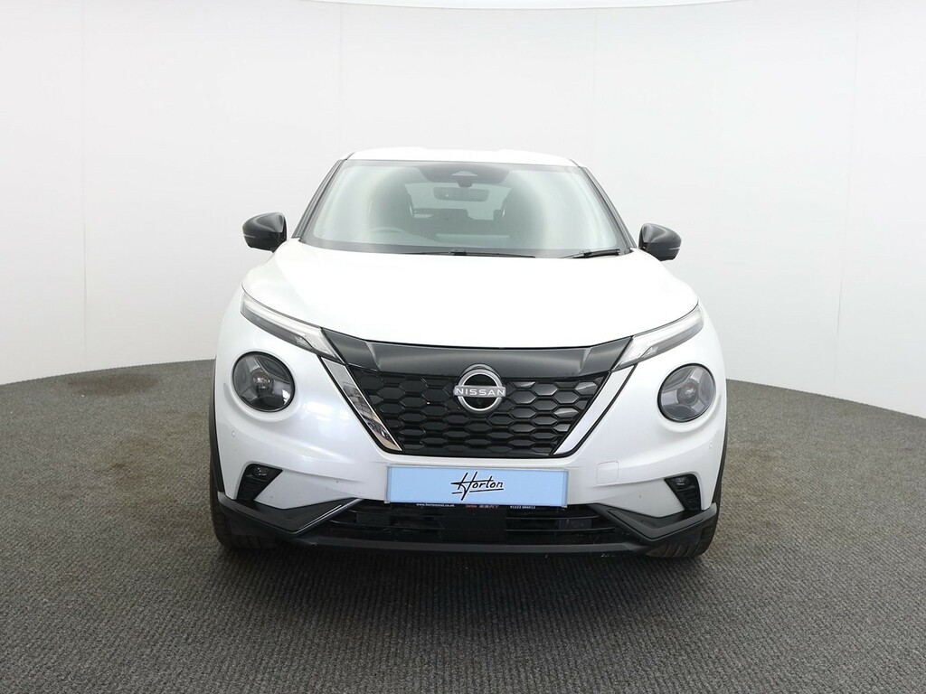 Nissan Juke 1.6 Hybrid Tekna KV24GJF White #2