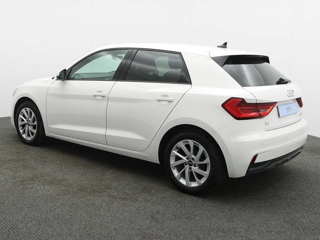 Audi A1 1.0 Tfsi 25 Sport Sportback Euro White #5