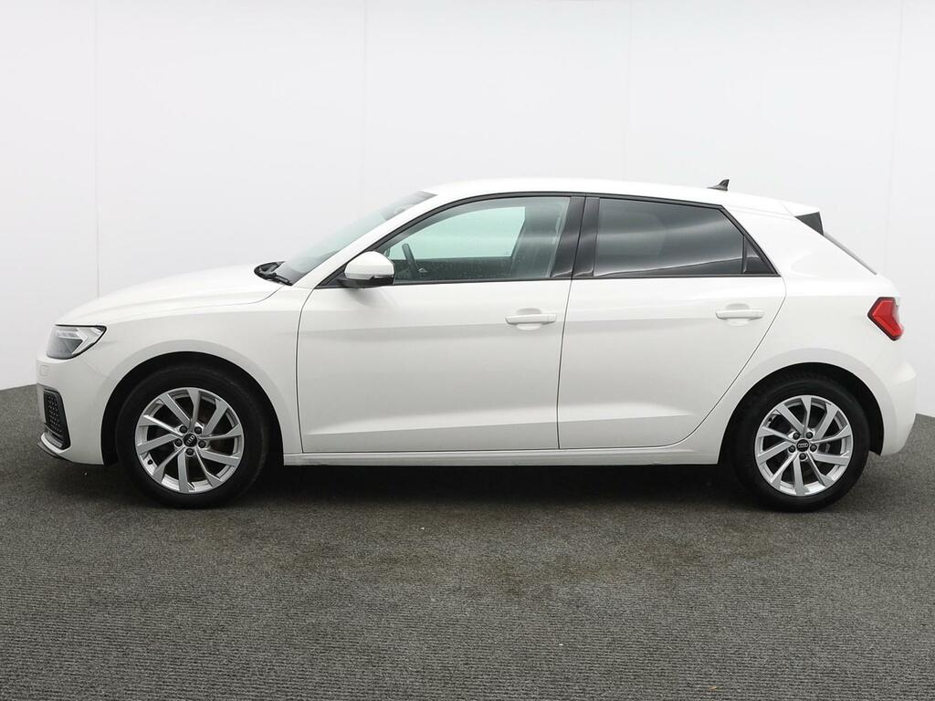 Audi A1 1.0 Tfsi 25 Sport Sportback Euro White #4
