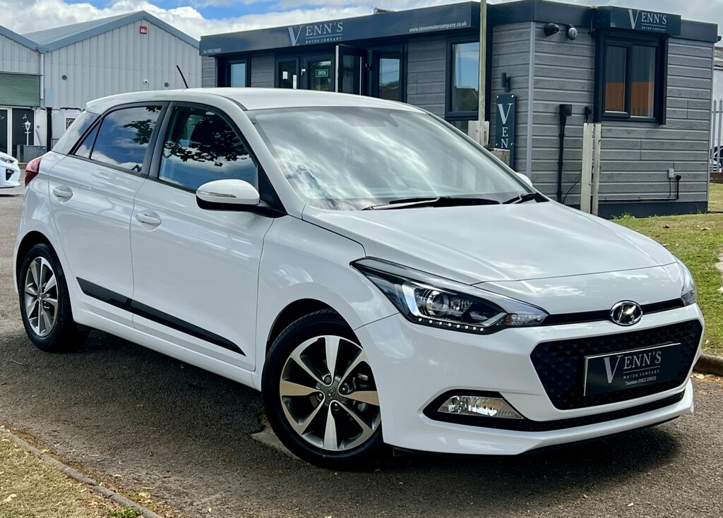 Hyundai I20 Hatchback I20 1.4 Premium 201665 White