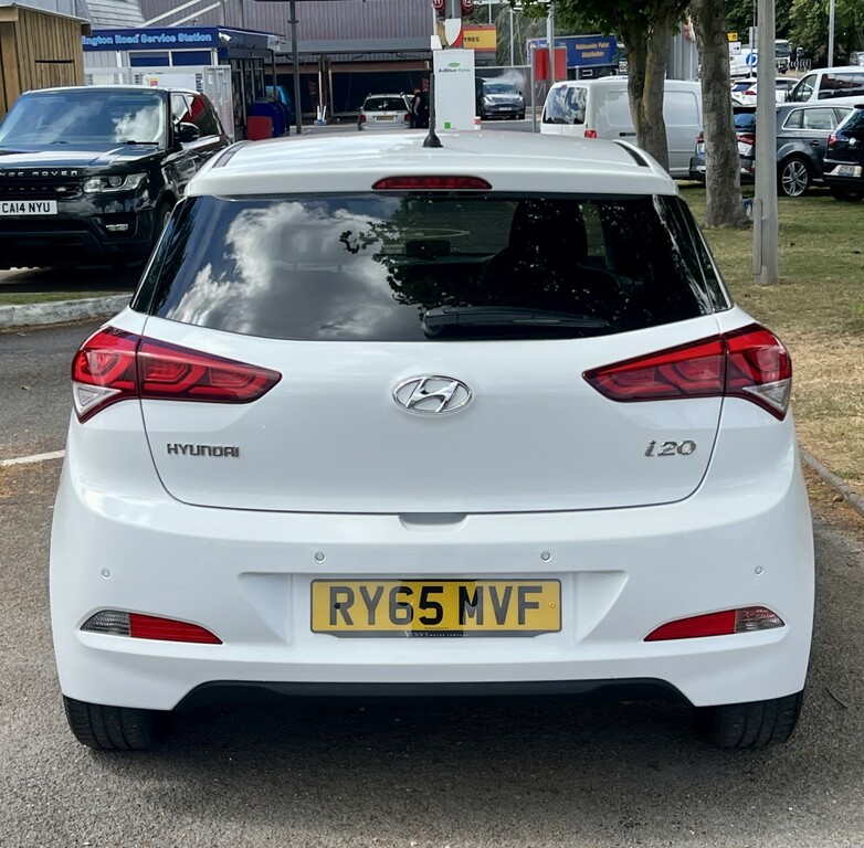 Hyundai I20 Hatchback I20 1.4 Premium 201665 White #6