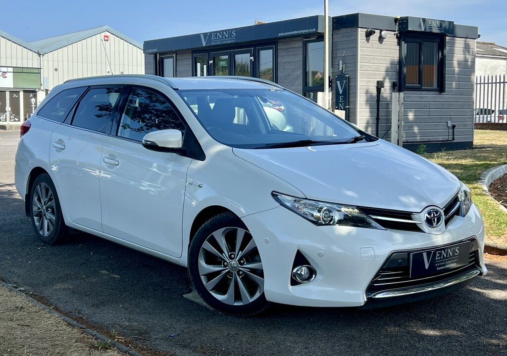 Toyota Auris 1.8 Vvt-h Excel White