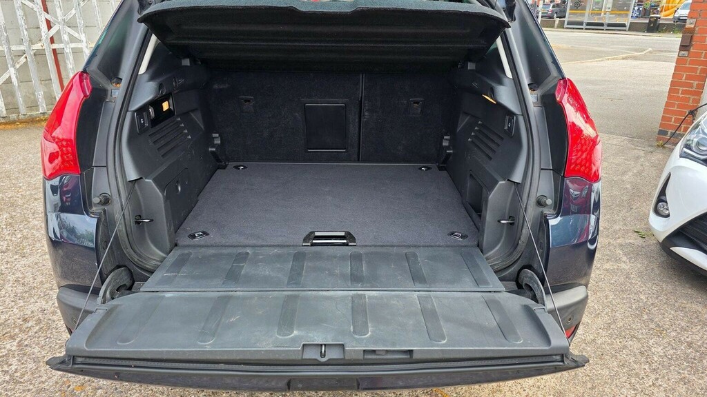 Peugeot 3008 1.6 Hdi 115 Active II Black #34