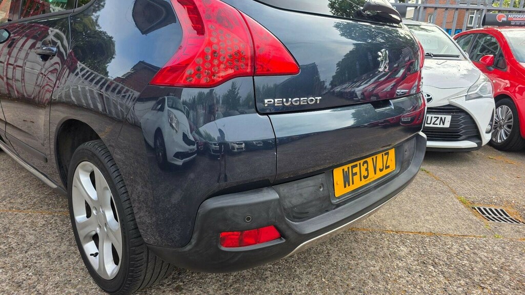 Peugeot 3008 1.6 Hdi 115 Active II Black #11