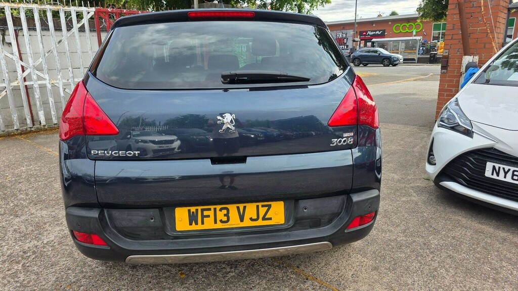 Peugeot 3008 1.6 Hdi 115 Active II Black #7