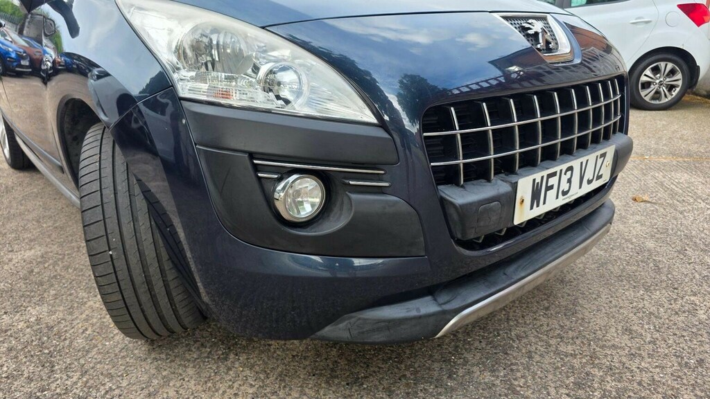 Peugeot 3008 1.6 Hdi 115 Active II Black #8