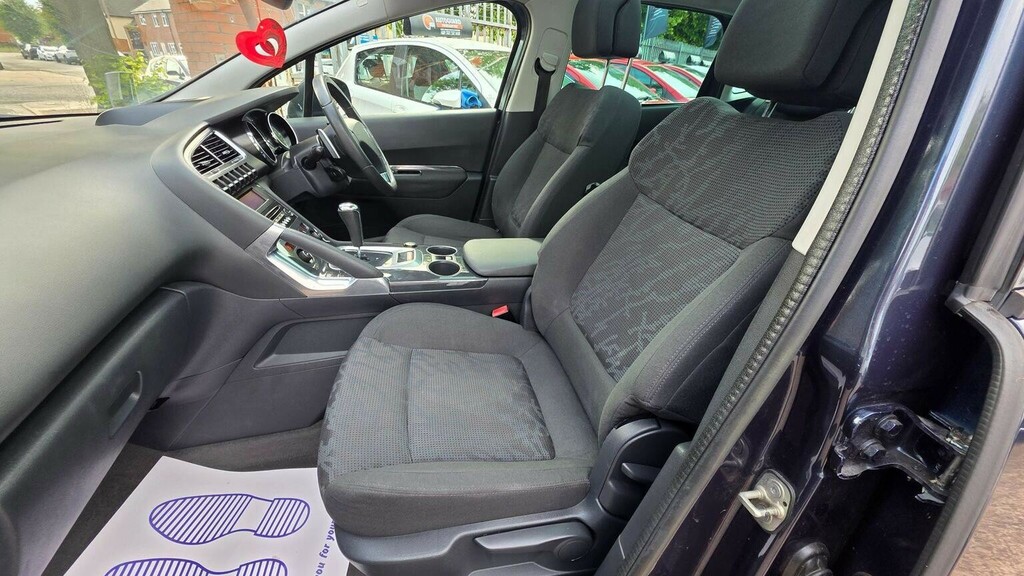 Peugeot 3008 1.6 Hdi 115 Active II Black #28