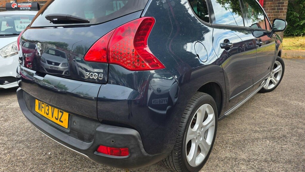 Peugeot 3008 1.6 Hdi 115 Active II Black #10