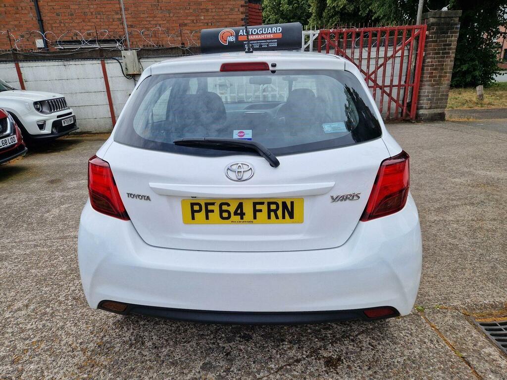 Toyota Yaris 1.33 Dual Vvt-i Icon Multidrive S Euro 5 Euro White #4