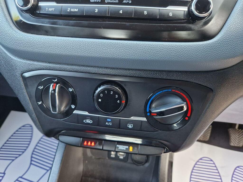 Hyundai I20 Hatchback Blue #19