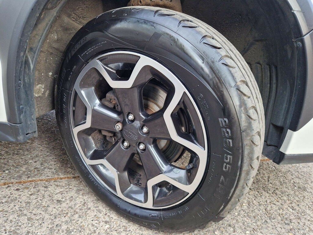 Subaru XV Suv Silver #40