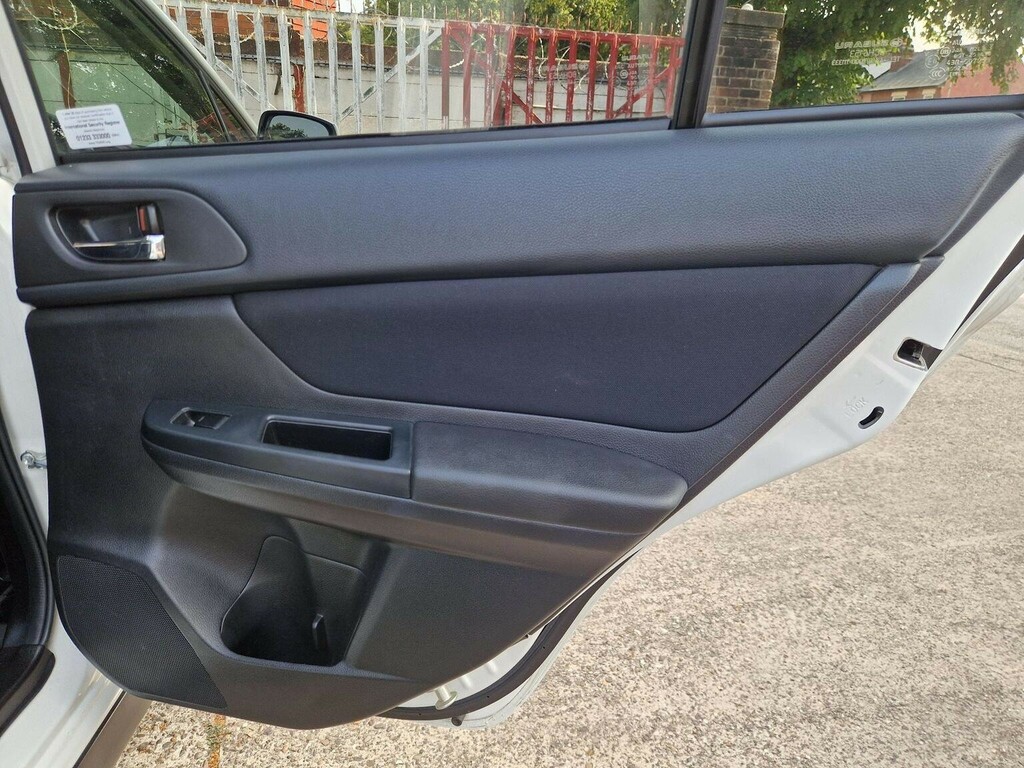 Subaru XV Suv Silver #34
