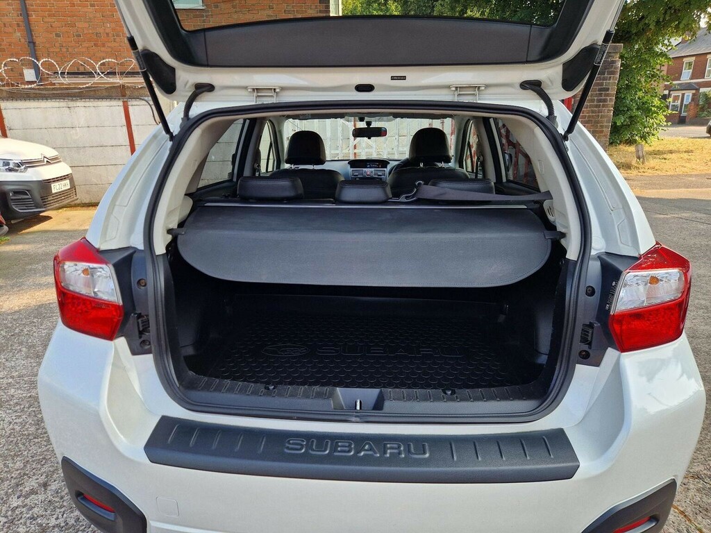 Subaru XV Suv Silver #36