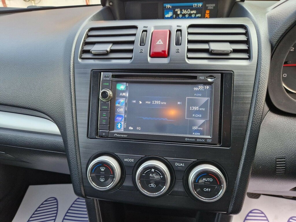 Subaru XV Suv Silver #18