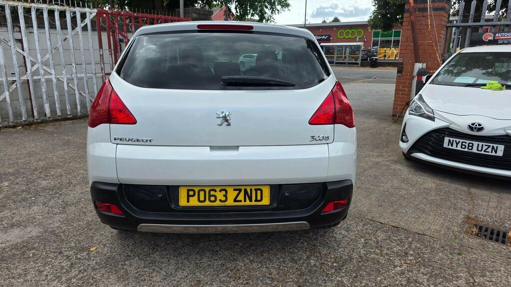 Peugeot 3008 Hatchback Black #9