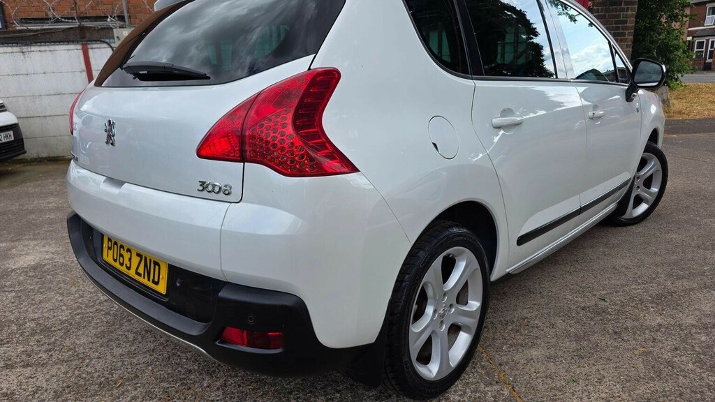 Peugeot 3008 1.6 Hdi Roland Garros Euro 5 White #5