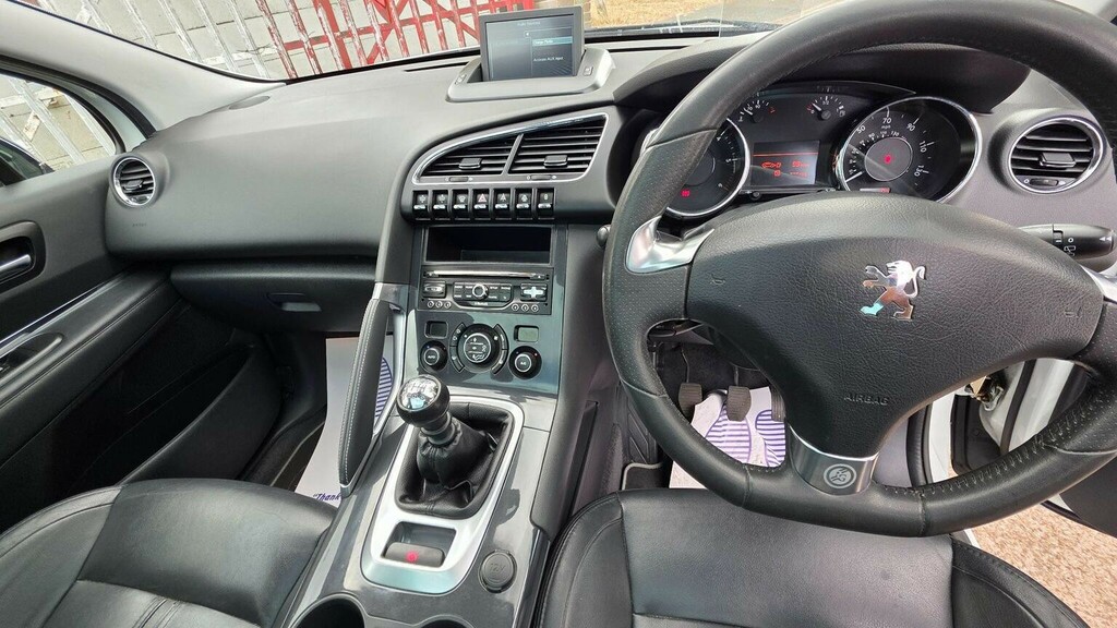 Peugeot 3008 Hatchback Black #19