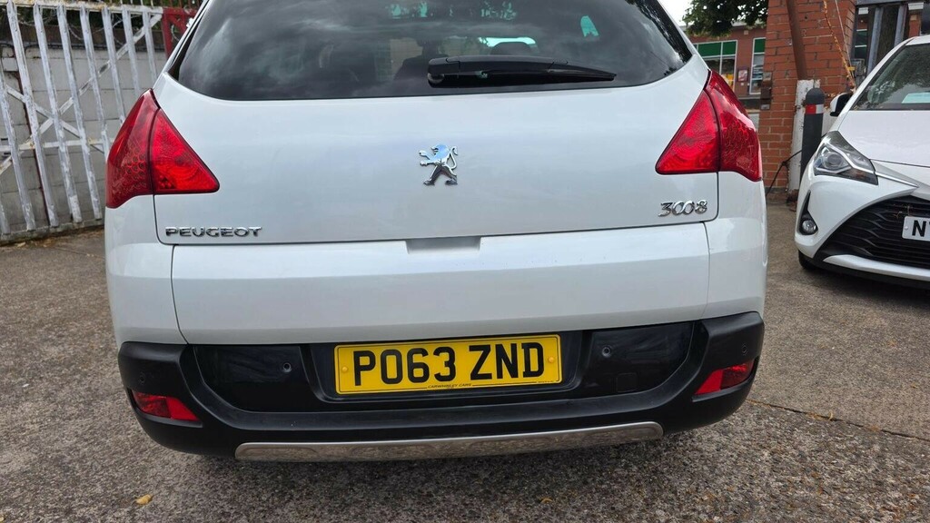 Peugeot 3008 Hatchback Black #10
